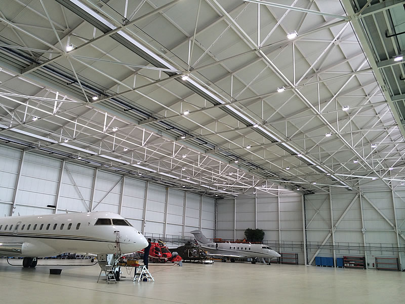 Eclairage LED d'un hangar aéronautique