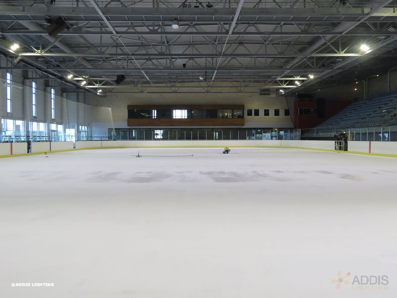 Eclairage led d'une patinoire avec la gamme AZURITE