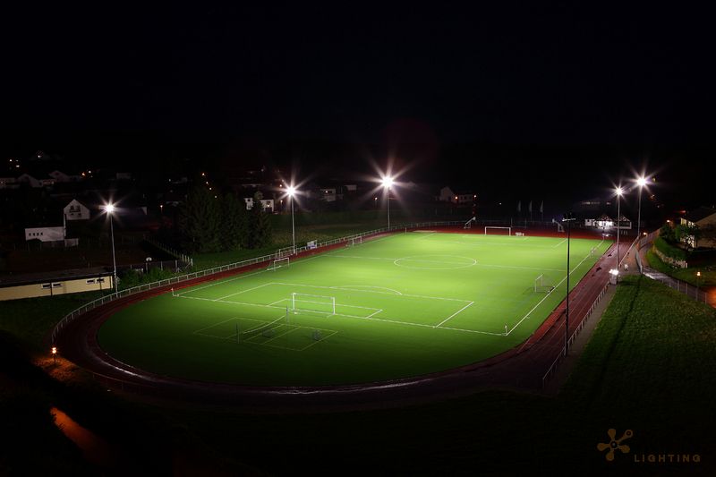 Eclairage LED d'un terrain de football avec la gamme AZURITE