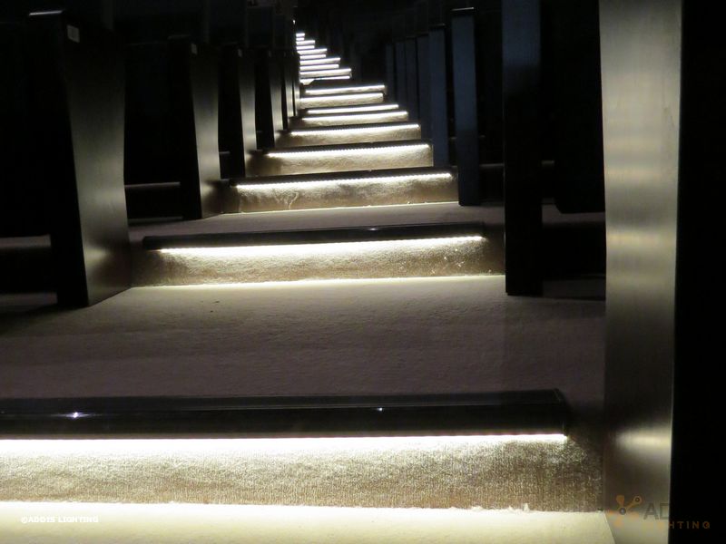 Eclairage led de nez de marche avec des stripled de la gamme SPINELE