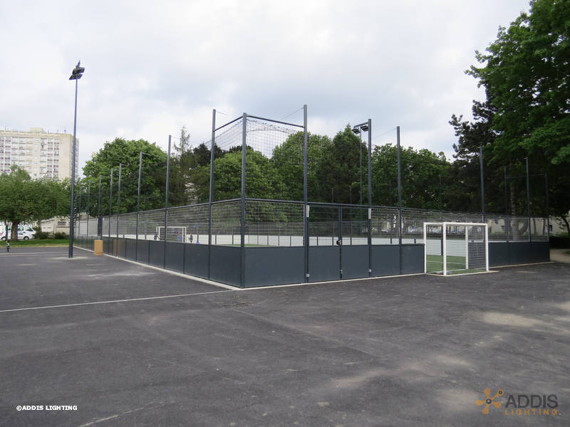 Equipement d'un terrain de Soccer en éclairage led avec des projecteurs led AZURITE