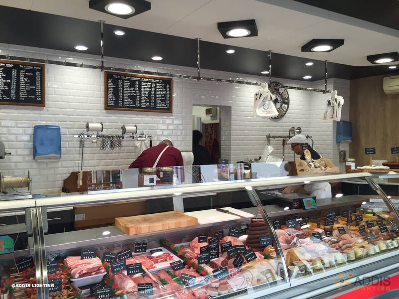 Eclairage led d'une boucherie avec les downlight led de la gamme SHIVA