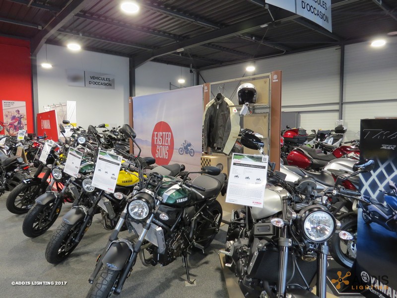 Eclairage LED d'une concession Moto Yamaha