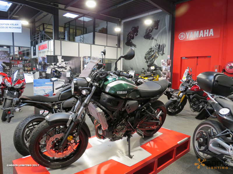 Eclairage LED d'une concession Moto Yamaha