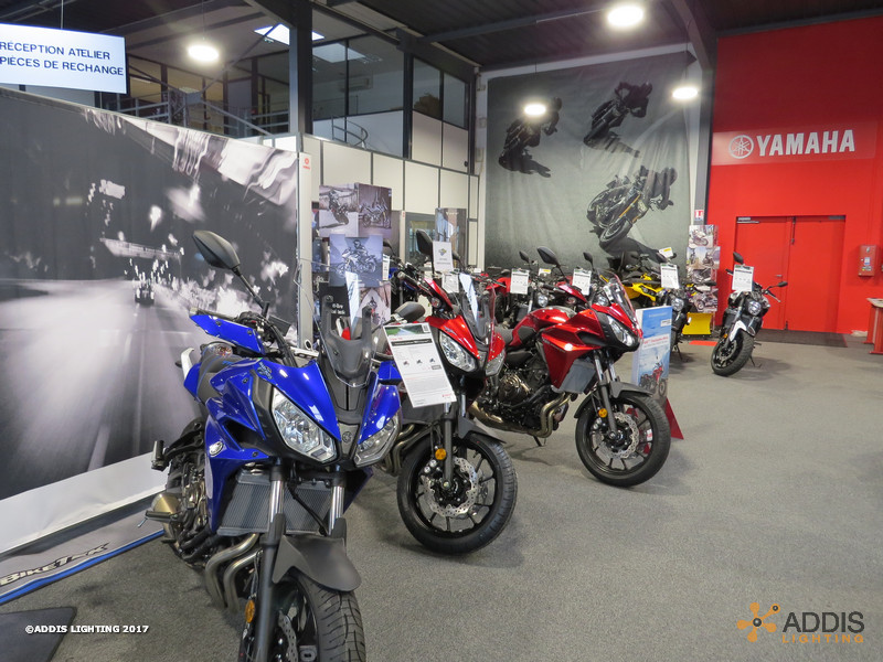 Eclairage LED d'une concession Moto Yamaha