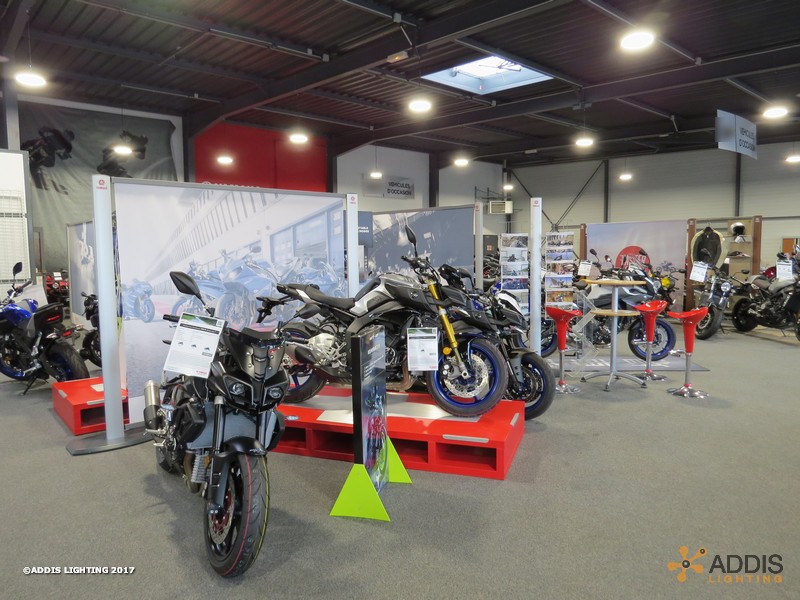 Eclairage LED d'une concession Moto Yamaha