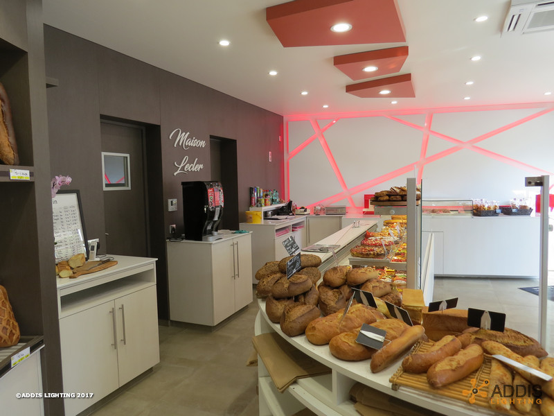 Downlight SHIVA avec led Food pour une patisserie
