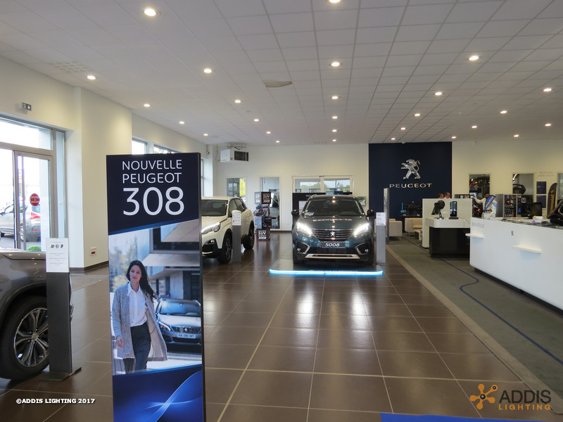 Downlight Led SHIVA pour une nouvelle concession Peugeot Citroen