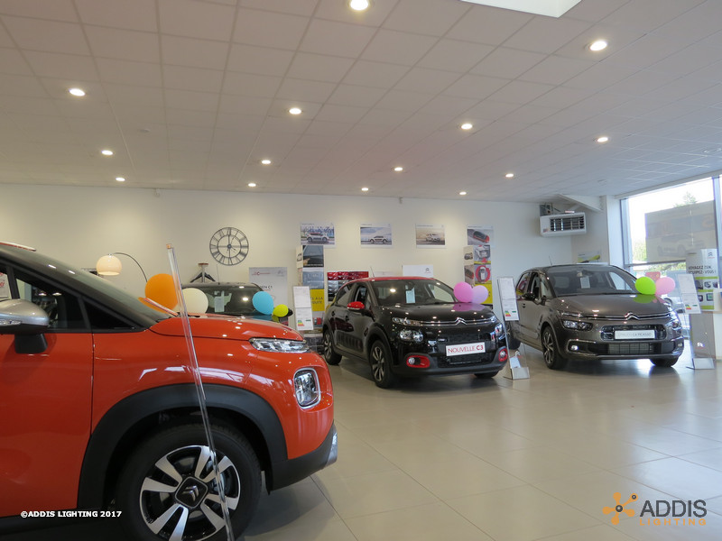 Downlight Led SHIVA pour une nouvelle concession Peugeot Citroen