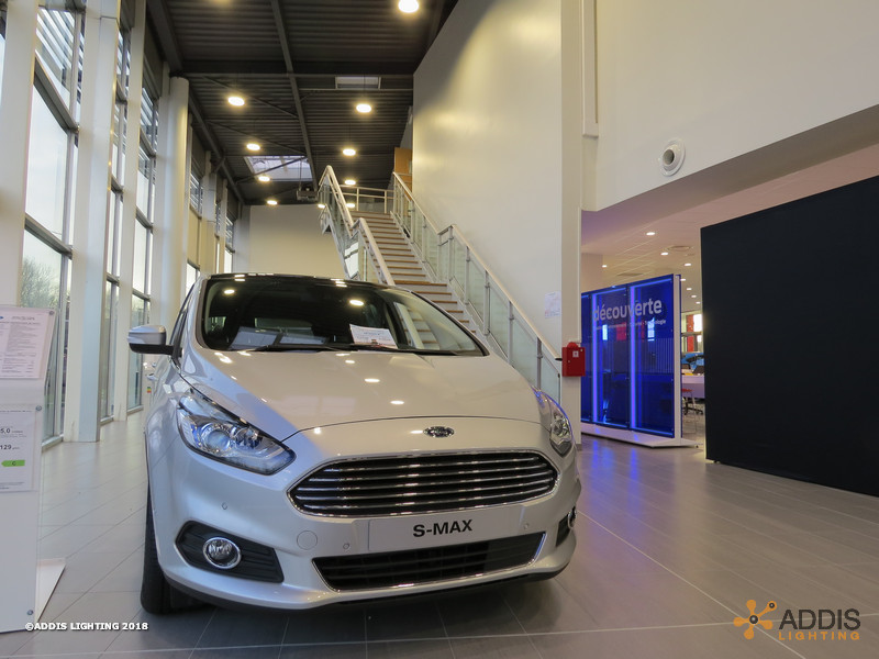 Eclairage LED d'une nouvelle concession Ford